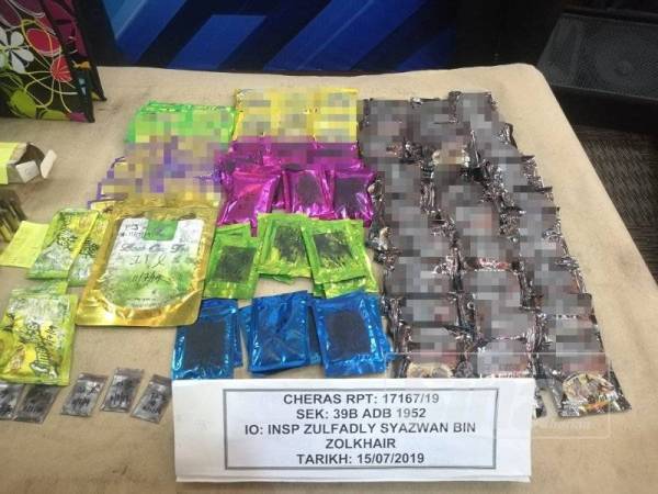 Rampasan dadah yang dibuat polis susulan tertangkapnya kedua-dua suspek di Jalan Dang Wangi, Kuala Lumpur, Khamis lalu.