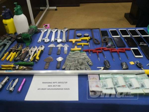 Peralatan yang dipercayai digunakan suspek untuk melakukan kegiatan jenayah.