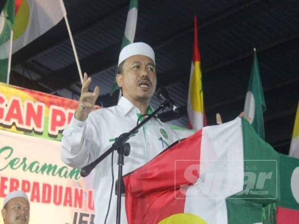 Ahmad ketika berucap di ceramah perpaduan ummah di Dewan Command Centre Gurun semalam.