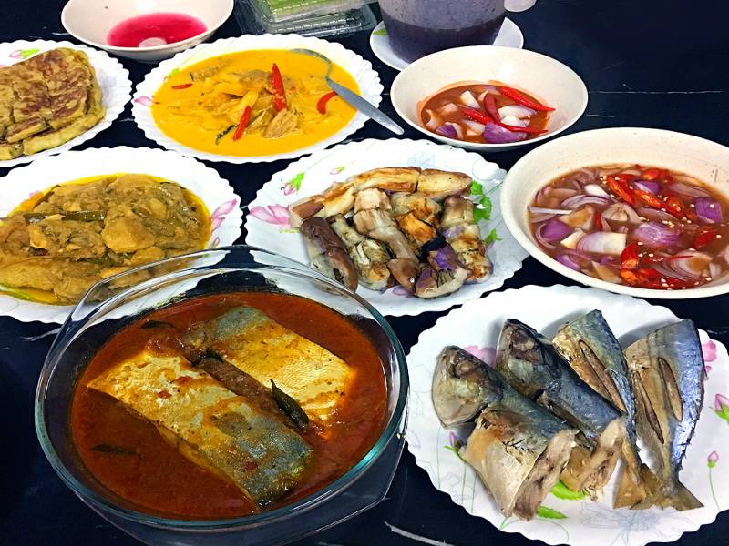 Antara hidangan yang mendapat sentuhan air tangan Kak Leen.