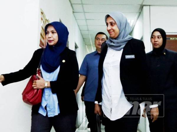 Latheefa tiba di mahkamah bagi mendengar sendiri prosiding membabitkan lima anggota JPJ dan bekas SPAD tadi.