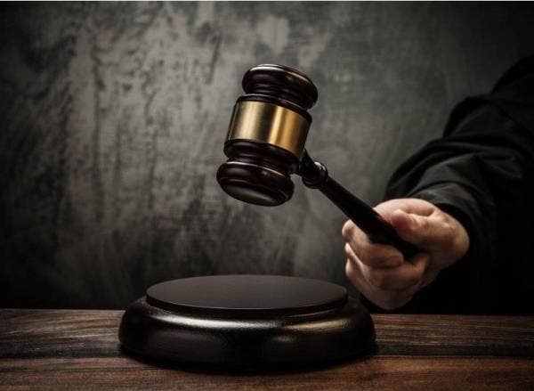 MAHKAMAH boleh memerintahkan seorang lelaki membayar nafkah kepada isteri atau bekas isteri. -Gambar hiasan