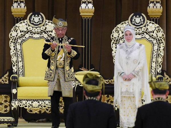 Rakyat Rafak Sembah Tahniah Pertabalan Al Sultan Abdullah Sebagai Agong