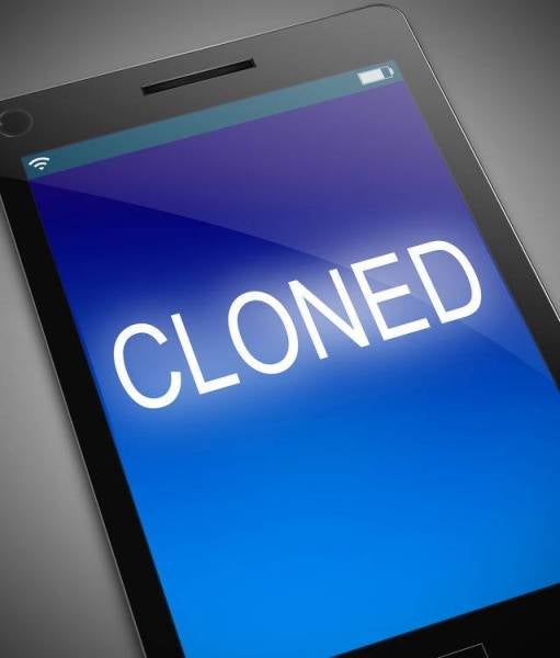 RISIKO aplikasi pengklonan terhadap data peribadi pengguna.