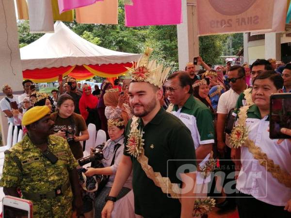 Tengku Amir tiba di program SIIAF 2019 di Taman Botani Negara Shah Alam hari ini.