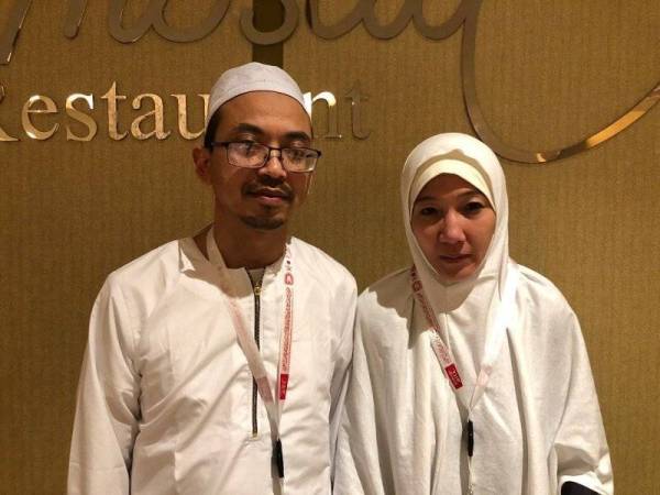 Mohd Tarmizi bersama isteri, Marina bersyukur menjadi tetamu ALLAH selepas berdepan dengan episod malang sebelum ini.