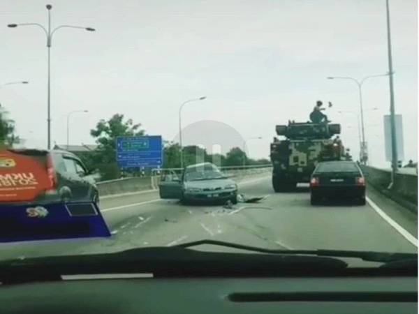 Video tular menunjukkan kereta perisai tentera terlibat kemalangan dengan kereta Proton Wira.
