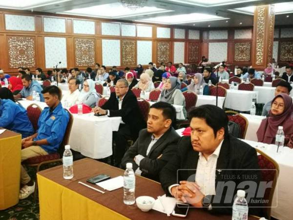 Antara usahawan dan pelatih yang hadir berkongsi ilmu dan pendedahan berhubung bidang industri perabot.
