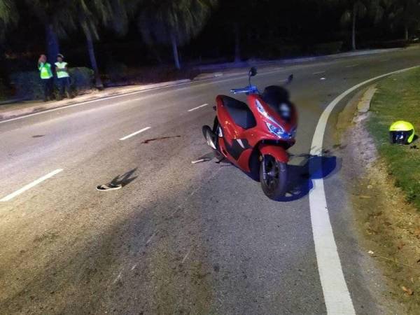 Keadaan motosikal mangsa selepas kejadian berkenaan.