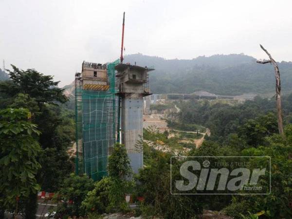 Jalan berkembar di Jalan Paya Terubong dijangka boleh digunakan pada Ogos tahun hadapan.