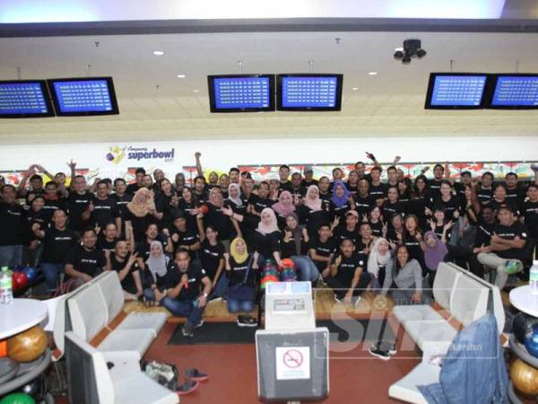 Hampir 90 pengamal media Perak memeriahkan Kejohanan Boling Media Perak malam tadi.