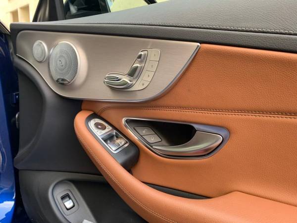 DILENGKAPI dengan kemasan luaran dan dalaman AMG Line.