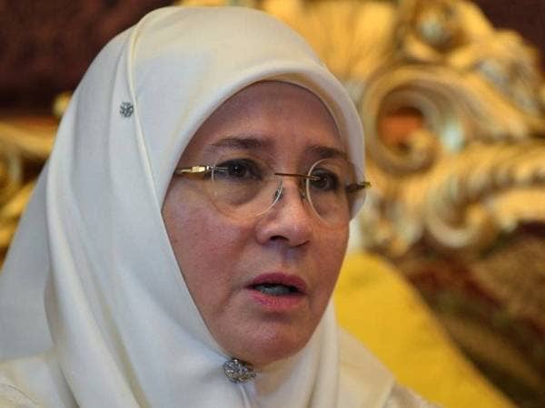 Raja Permaisuri Agong Tunku Hajah Azizah Aminah Maimunah Iskandariah - Foto Bernama