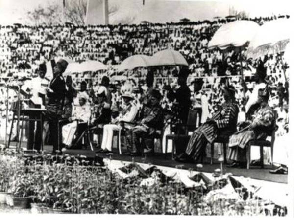 Jantan sewaktu dipilih memegang cokmar ketika upacara pengisytiharan Kemerdekaan Persekutuan Tanah Melayu pada 31 Ogos 1957 oleh Almarhum Tunku Abdul Rahman di Stadium Merdeka, Kuala Lumpur.