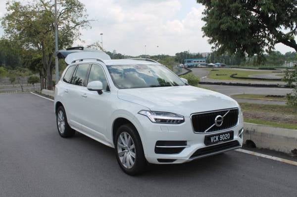 BENTUK luaran Volvo XC90