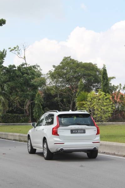 




PANDANGAN belakang XC90.