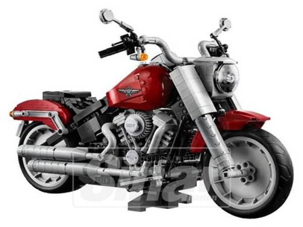 MOTOSIKAL Milwaukee Harley- Davidson dalam bentuk miniatur menggunakan 1,023 kepingan Lego.
