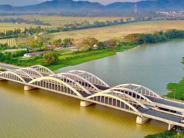 Jambatan Merdeka  menyimpan sejarahnya tersendiri