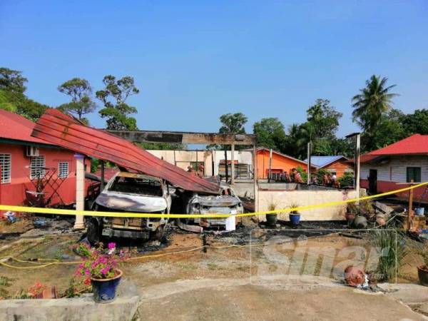Keadaan rumah didiami tiga beranak yang ditemui rentung dalam kebakaran pagi tadi.
