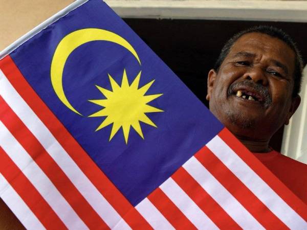  Mohd Merdeka Ismail yang dilahirkan pada 31 Ogos 1957 sering diejek dan djadikan topik gurauan oleh kawan-kawan kerana namanya yang dianggap pelik sehinga beliau berasa malu dengan nama itu.- Foto Bernama