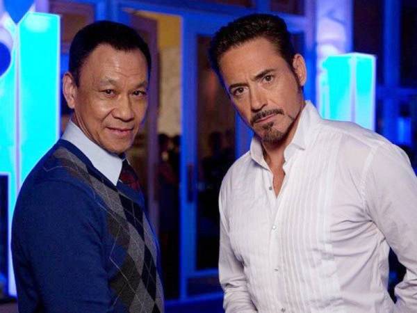 Dr Wu (kiri), watak Cina yang baru, diperkenalkan kepada Iron Man 3 dalam usaha untuk menggembirakan penonton Cina.