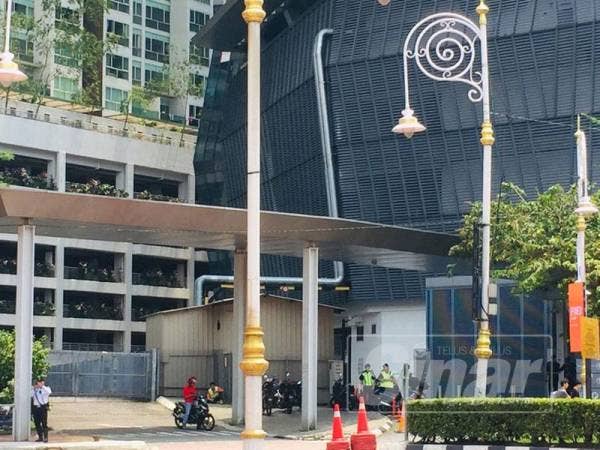 Suasana sekitar kawasan Little India, Brickfields.