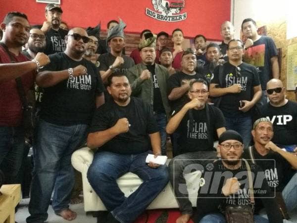 Sebahagian ahli Jabat pada pada sesi Sinar Live hari ini.