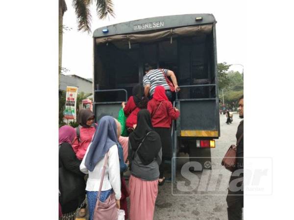 Antara PATI yang ditahan dalam operasi di pasar raya di ibu kota, baru-baru ini.