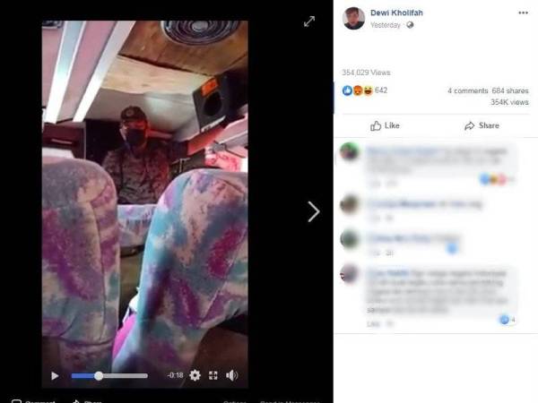 Rakaman video berdurasi 28 saat tular dalam kalangan netizen warga Indonesia di Facebook.