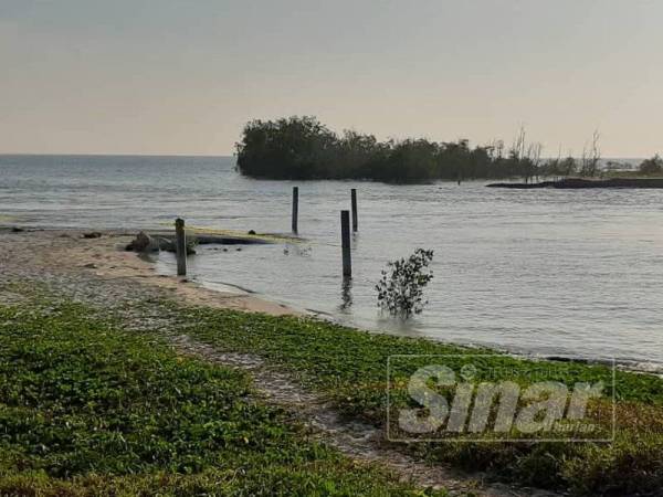 Siti Nuralya dan Muhammad Hafiz hilang dikhuatiri lemas dibawa arus deras ketika mandi di muara Sungai Sepang.