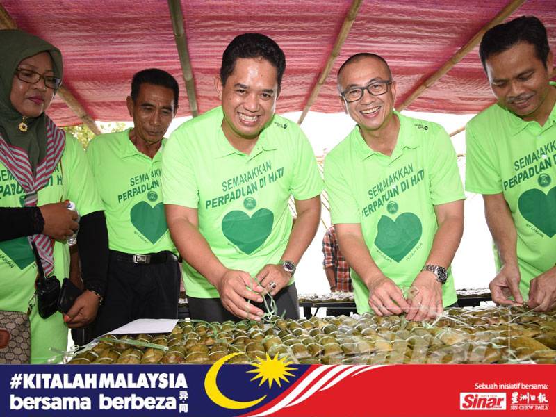 Melancarkan Program Semarakkan Perpaduan Di Hati di Labuan, tahun lalu.