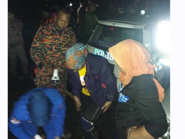 Rawatan awal diberikan kepada pendaki yang mengalami kecederaan ketika turun gunung itu semalam.