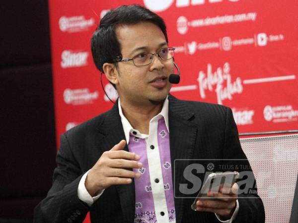 Moderator Personaliti TV Ahmad Fedtri Yahya