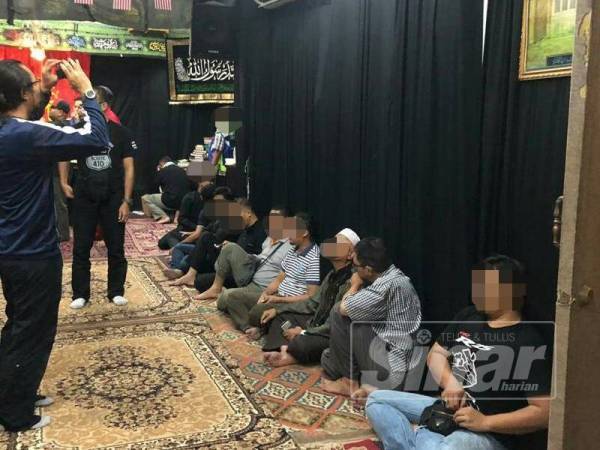 Pusat kegiatan syiah yang diserbu di Gombak, 9 September lalu. 