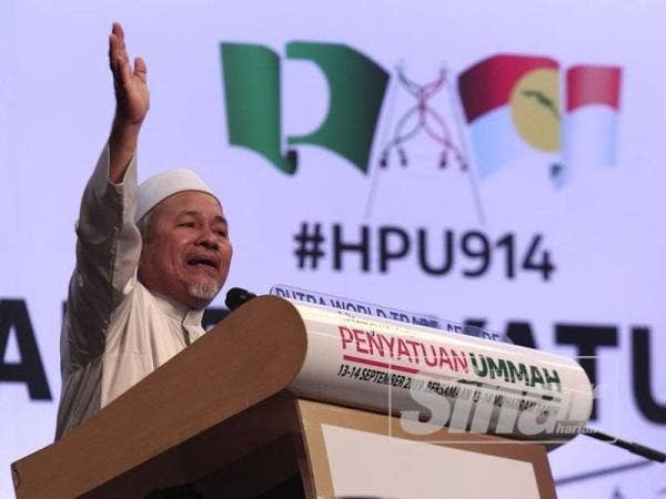 Tuan Ibrahim berucap dalam Ceramah Perdana Himpunan Penyatuan Ummah di Pusat Dagangan Dunia Putra (PWTC) di sini hari ini.
