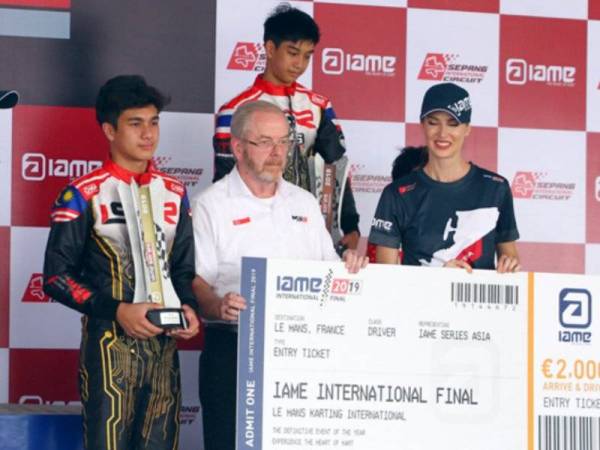 Putera Adam (kiri) bakal membawa cabaran Malaysia dan Asia di Kejohanan Dunia IAME 2019 di Le Mans, Perancis Oktober depan.