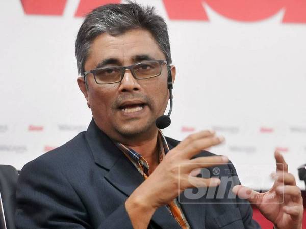 Azman Hashim International Business School UTM, Prof. Dr. Asan Ali Golam Hassan menyampaikan hujah pada Wacana Sinar siri ke 128 yang bertajuk Kemiskinan: Kenapa Tidak Selesai yang diadakan di Kumpulan Media Karangkraf Sdn. Bhd. - Foto Sinar Harian/ROSLI TALIB