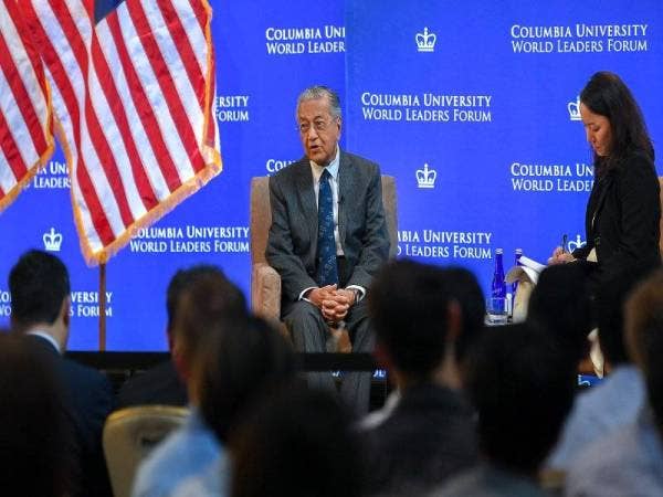 Dr Mahathir pada Forum Pemimpin Dunia di Columbia University di sini semalam. - Foto Bernama