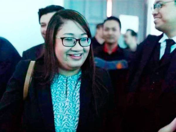 Peguam Syazlin Mansor membuat kejutan apabila mengumumkan penarikan diri daripada mewakili Kementerian Perumahan dan Kerajaan Tempatan (KPKT) dan JPBM sehingga prosiding perbicaraan yang sepatutnya mahkamah memanggil semula saksi ke-29 terganggu serta terpaksa ditangguhkan.