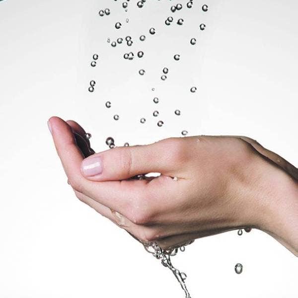 WANITA dalam keadaan haid tidak diharuskan untuk berwuduk.