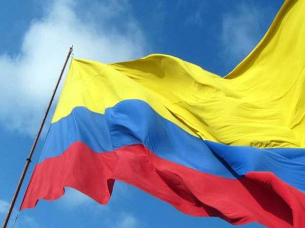 Pelajar di Bogota telah mengadakan tunjuk perasaan menentang dakwaan rasuah terhadap kerajaan Presiden Ivan Duque sejak Isnin, menurut Colombian News.