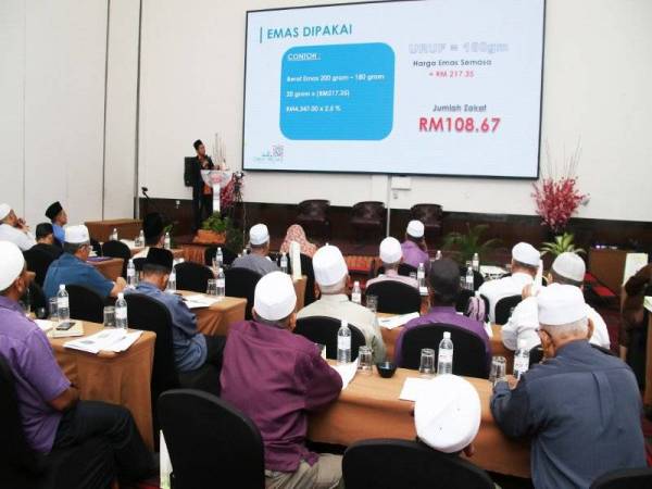 Pengisian ilmu dan pembentangan mengenai proses mentaksir dan mengira setiap jenis zakat.