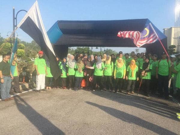 Acara pelepasan mendaki dilaksanakan pada jam 7.15 pagi