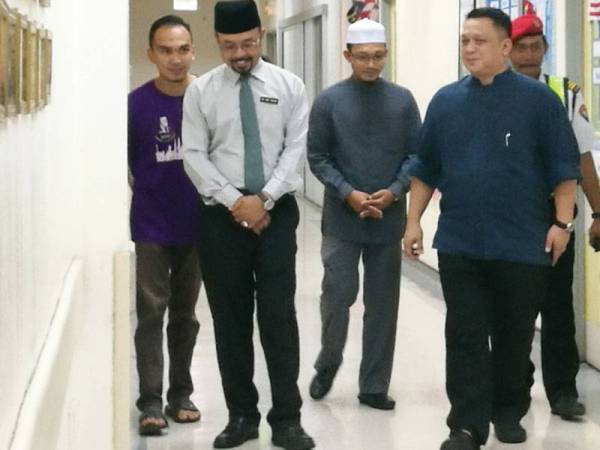 Raja Muda Perlis, Tuanku Syed Faizuddin Putra Jamalullail berkenan meluangkan masa kira-kira 15 minit untuk melawat Mohd Shukri.
