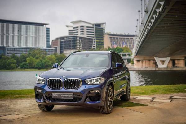 BMW X3 xDrive30i dengan Pakej M Sport memperlihatkan kombinasi yang sempurna dicapai antara ciri ketangkasan dan agresif.