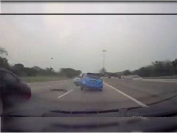 Kejadian dipercayai berlaku pada jam 5.58 petang 2 Oktober lalu.