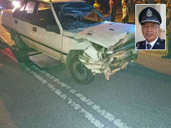 Keadaan kereta Proton Saga mangsa yang remuk selepas dipercayai terlanggar belakang penggelek jalan, di Jalan Jenang-Wakaf Tapai, Marang, semalam. - Gambar ihsan Polis Daerah Marang Gambar kecil:Mohd Zain