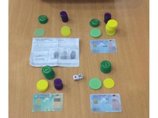 Antara peralatan yang dirampas dalam Ops Dadu di sebuah premis di Jalan Pudu, Kuala Lumpur semalam.