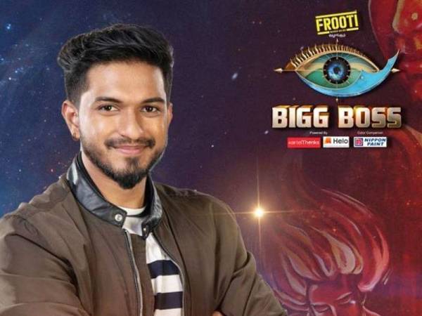 Peringkat akhir Bigg Boss disiarkan pada 6 Oktober di saluran Astro Vijay TV (Saluran 224) dengan tempat kedua dimenangi koreografer Kollywood Santhosh Kumar atau Sandy, diikuti pembaca berita dari Sri Lanka Losliya Mariyanesan di tempat ketiga.