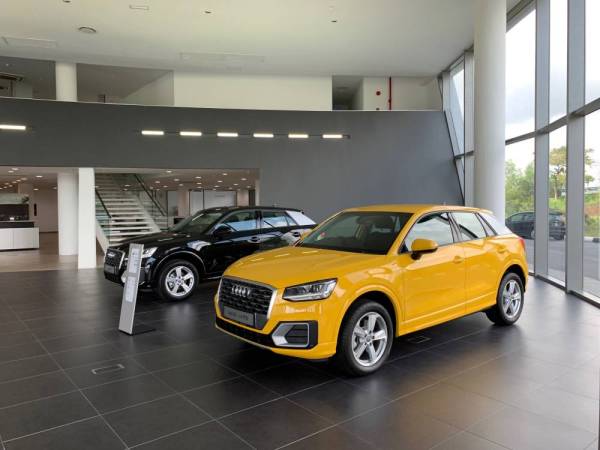 ANTARA sebahagian model-model yang ditawarkan Audi yang terdapat di bilik pameran tersebut.